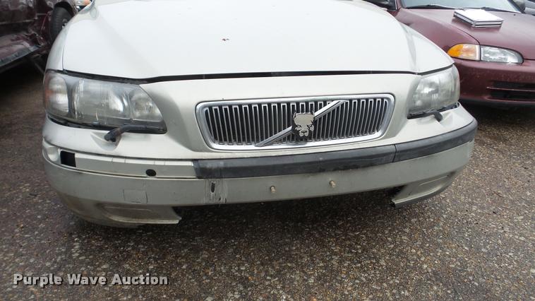 image for item DA2090 2001 Volvo V70