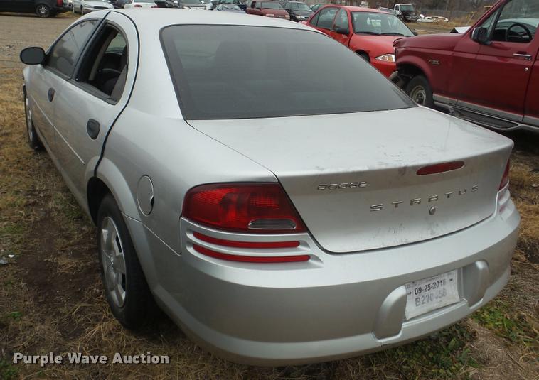 image for item DA2092 2004 Dodge Stratus