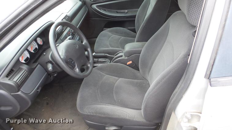 image for item DA2092 2004 Dodge Stratus