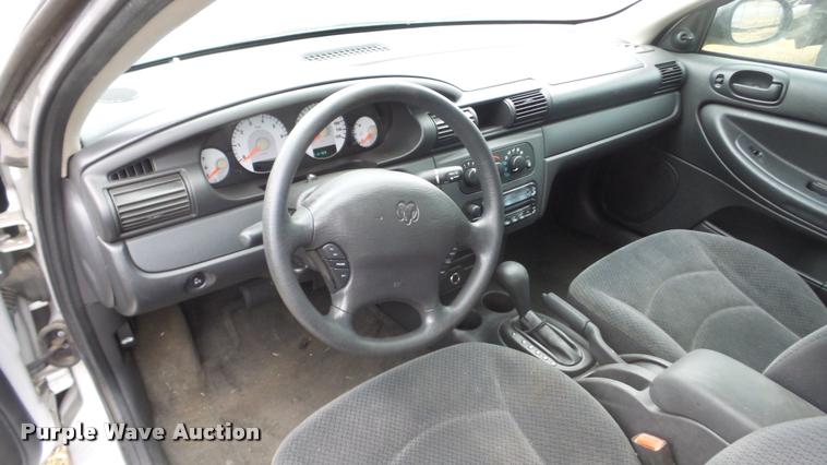 image for item DA2092 2004 Dodge Stratus