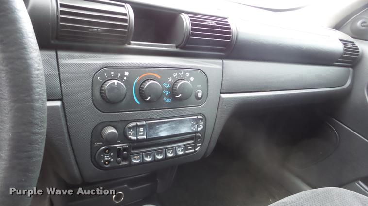 image for item DA2092 2004 Dodge Stratus