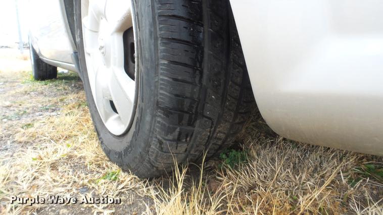 image for item DA2092 2004 Dodge Stratus