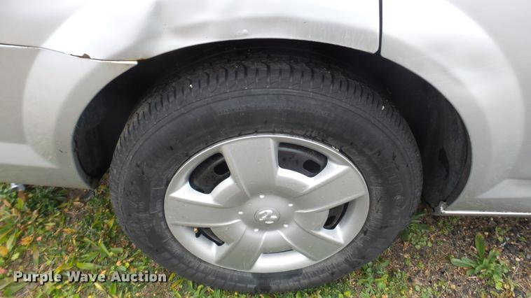 image for item DA2092 2004 Dodge Stratus