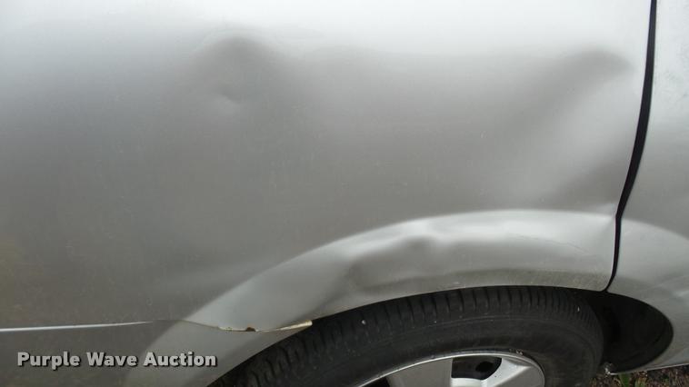 image for item DA2092 2004 Dodge Stratus