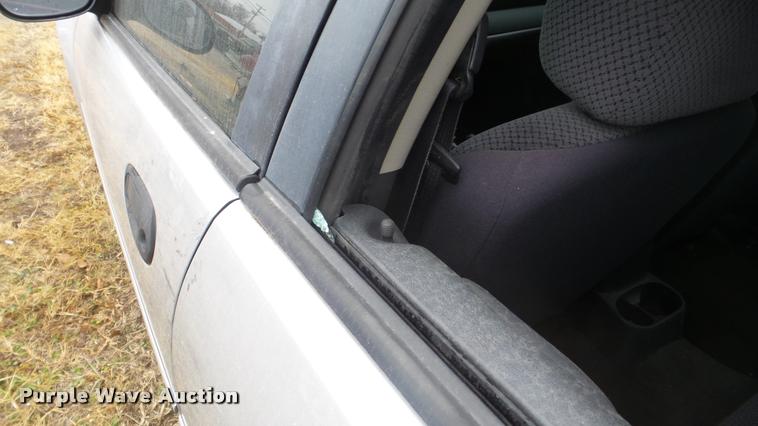 image for item DA2092 2004 Dodge Stratus