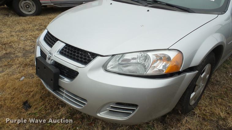 image for item DA2092 2004 Dodge Stratus