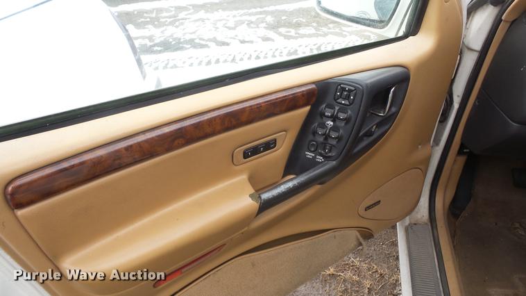 image for item DB2251 1997 Jeep Grand Cherokee SUV
