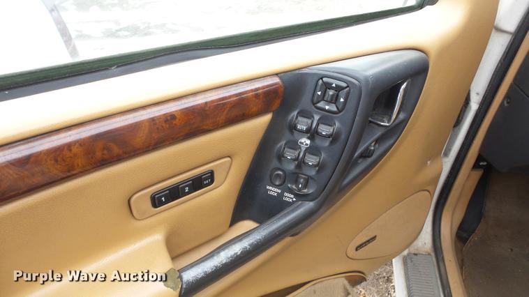 image for item DB2251 1997 Jeep Grand Cherokee SUV