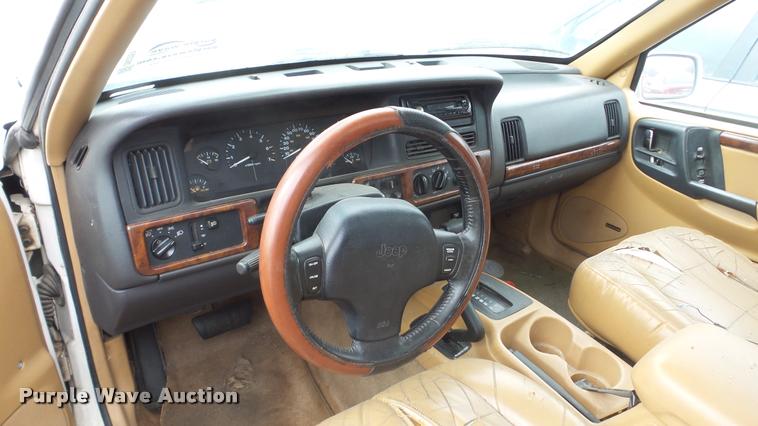 image for item DB2251 1997 Jeep Grand Cherokee SUV