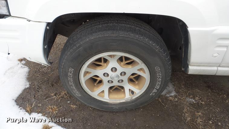 image for item DB2251 1997 Jeep Grand Cherokee SUV