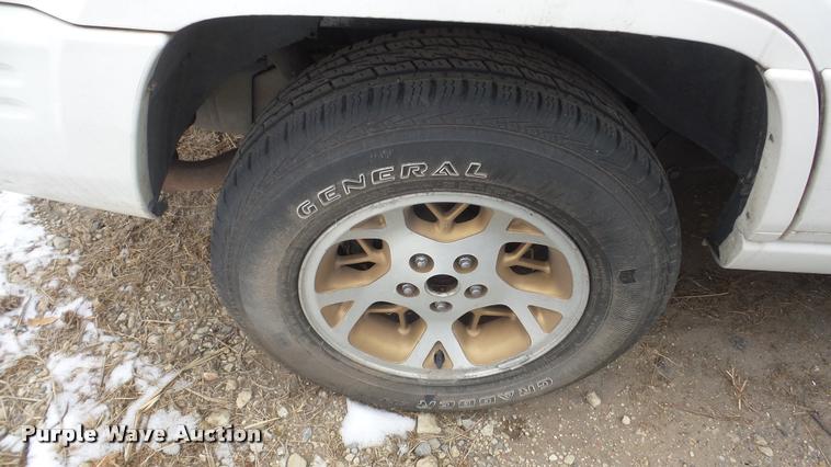 image for item DB2251 1997 Jeep Grand Cherokee SUV