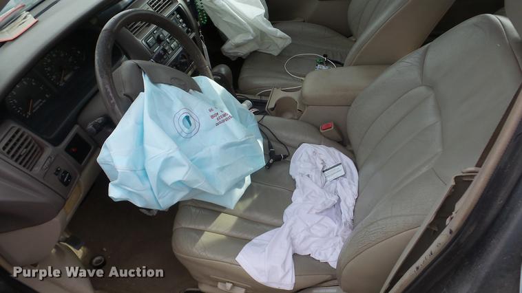 image for item DB2254 1999 Toyota Avalon