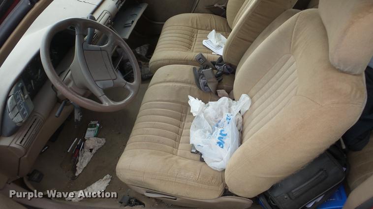 image for item DB2256 1993 Pontiac Grand Prix