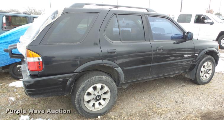 image for item DB2257 1999 Honda Passport SUV