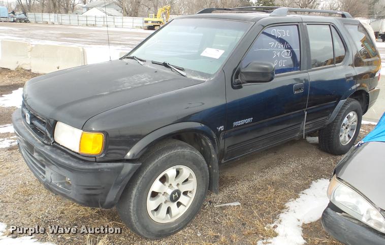 image for item DB2257 1999 Honda Passport SUV