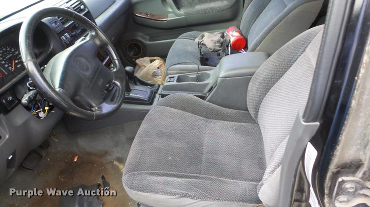 image for item DB2257 1999 Honda Passport SUV