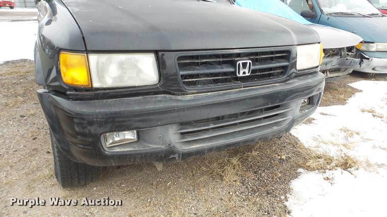 image for item DB2257 1999 Honda Passport SUV