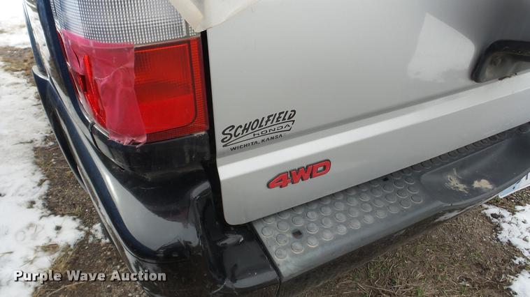 image for item DB2257 1999 Honda Passport SUV