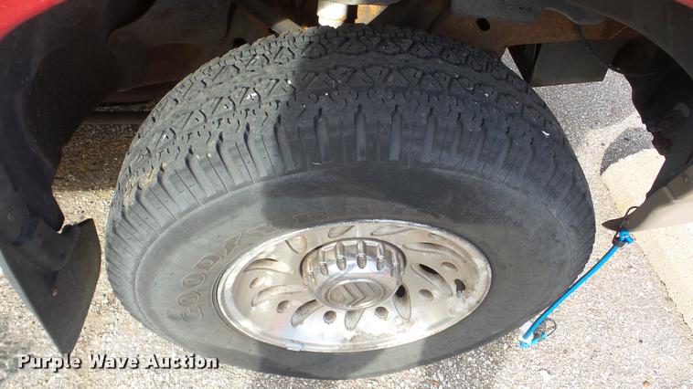 image for item DF9225 2000 Mercury Mountaineer SUV