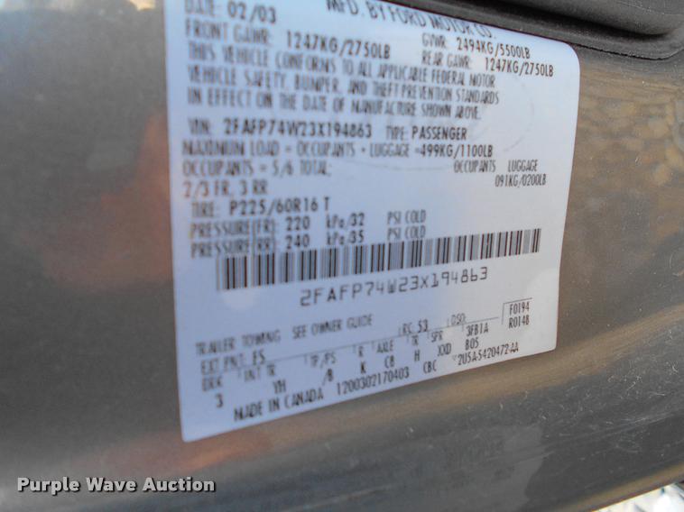 image for item AT9662 2003 Ford Crown Victoria