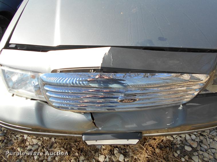 image for item AT9662 2003 Ford Crown Victoria
