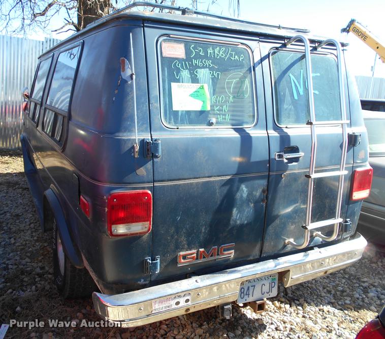 image for item AT9663 1990 GMC Vandura G2500 van