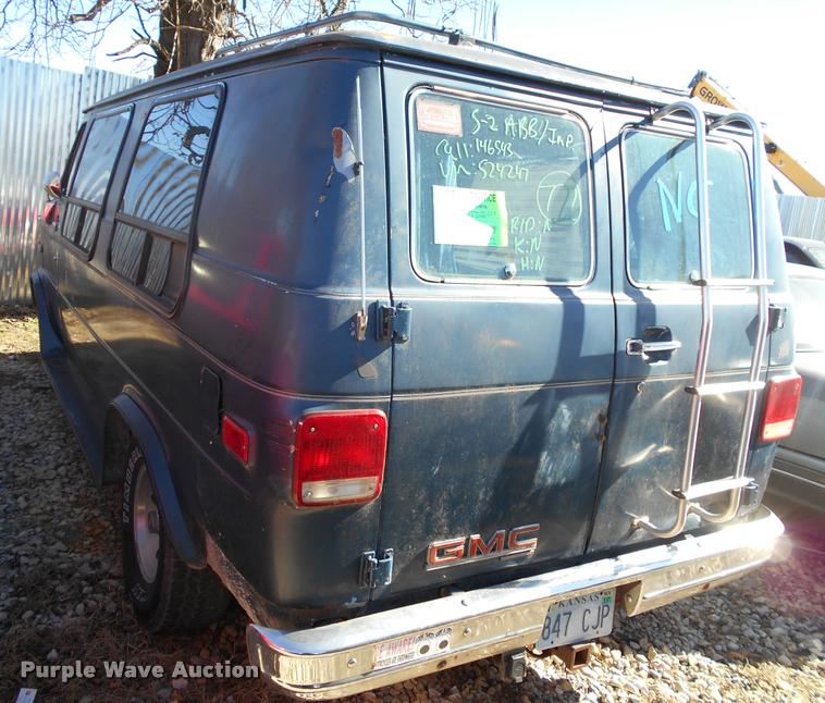 image for item AT9663 1990 GMC Vandura G2500 van