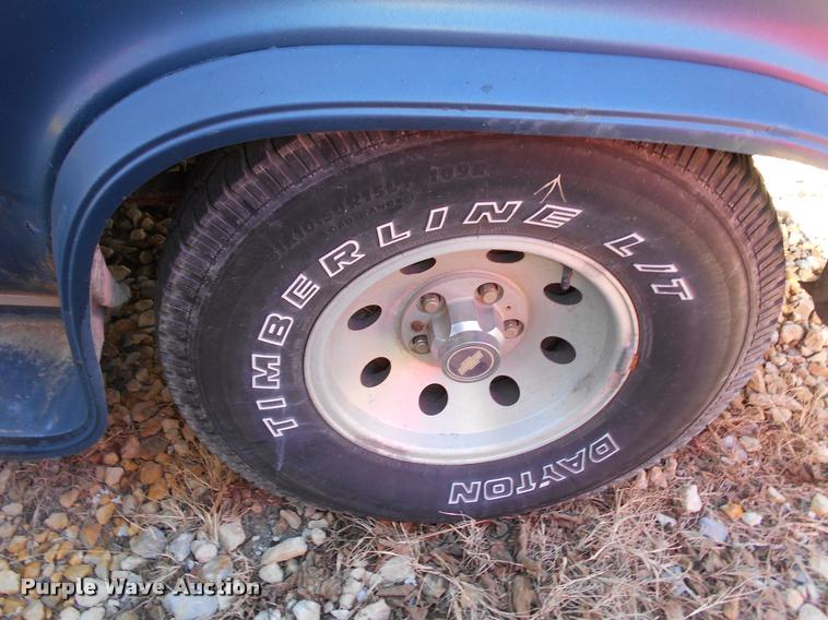 image for item AT9663 1990 GMC Vandura G2500 van