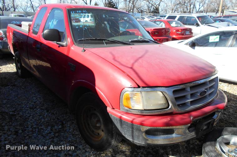 image for item AT9664 2003 Ford F150 SuperCab pickup truck