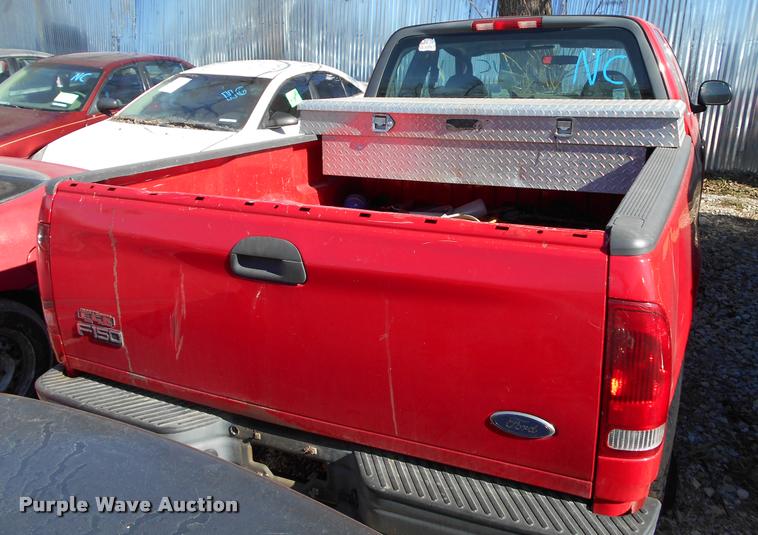 image for item AT9664 2003 Ford F150 SuperCab pickup truck