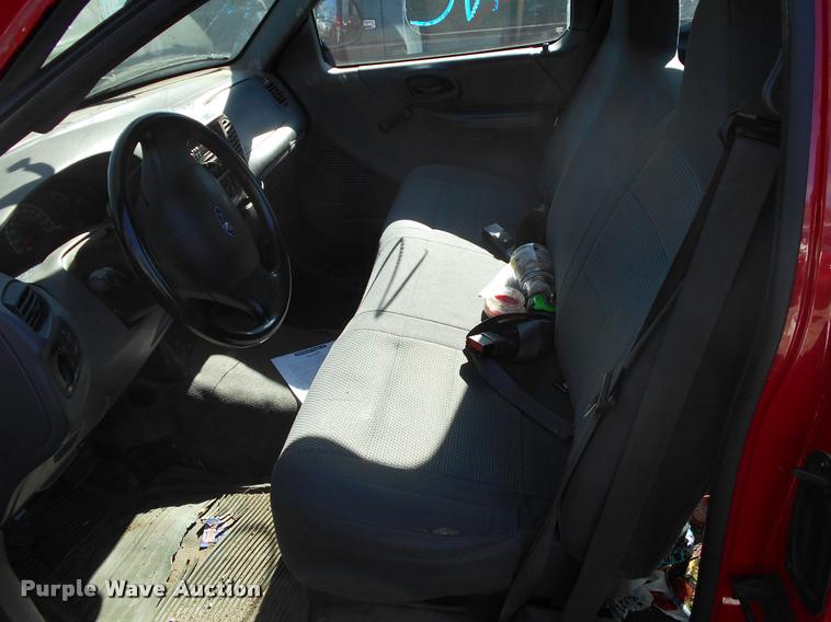 image for item AT9664 2003 Ford F150 SuperCab pickup truck