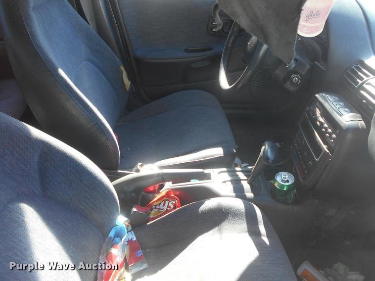 image for item AT9667 1998 Saturn SL SL1