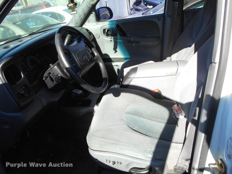 image for item AT9668 1999 Dodge Durango SUV