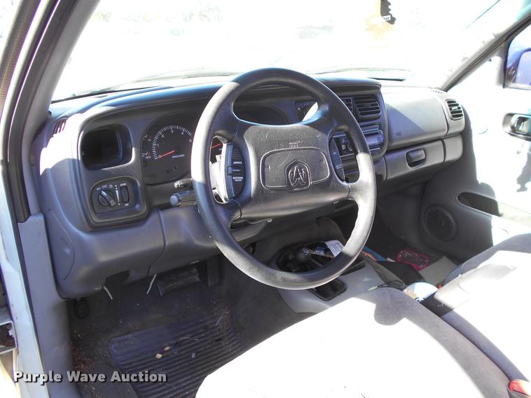 image for item AT9668 1999 Dodge Durango SUV