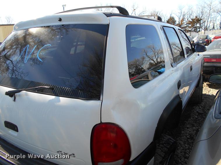 image for item AT9668 1999 Dodge Durango SUV