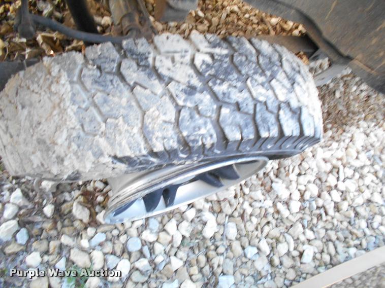 image for item AT9668 1999 Dodge Durango SUV