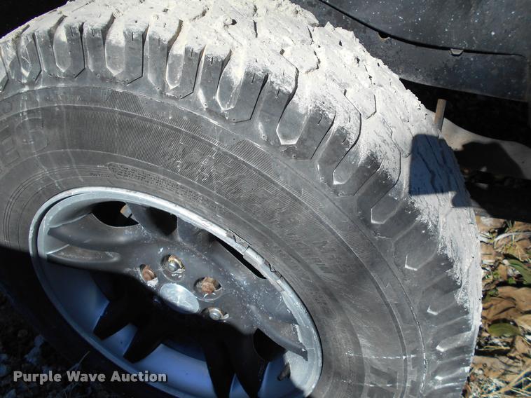 image for item AT9668 1999 Dodge Durango SUV