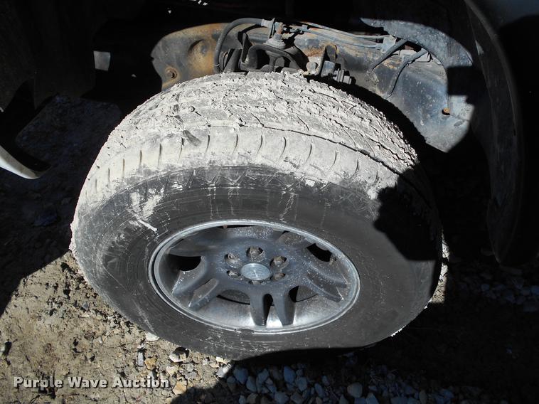 image for item AT9668 1999 Dodge Durango SUV