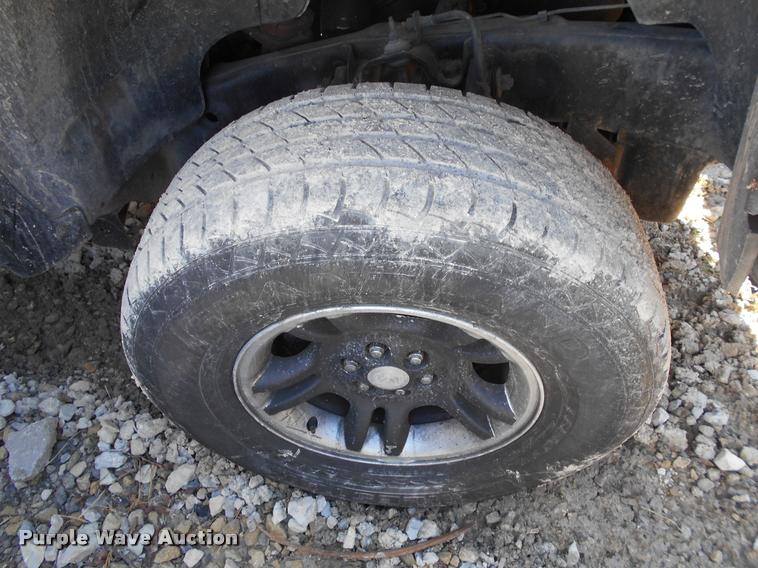 image for item AT9668 1999 Dodge Durango SUV