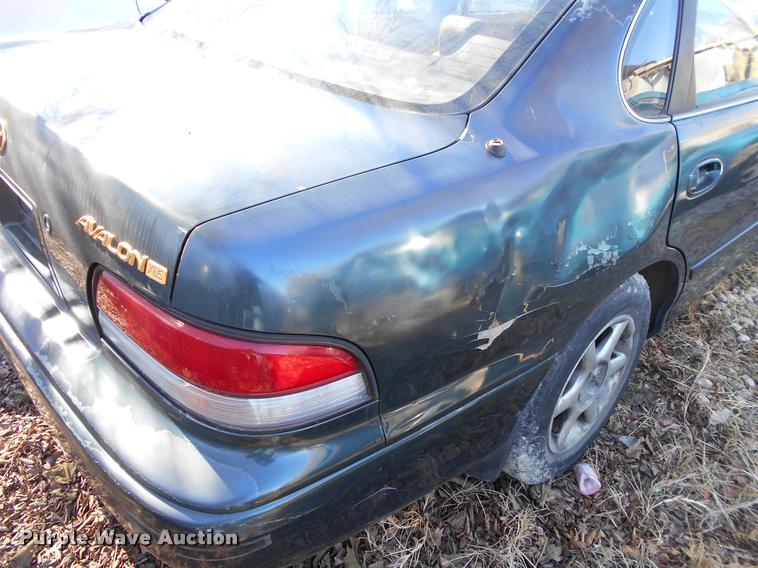 image for item AT9671 1996 Toyota Avalon