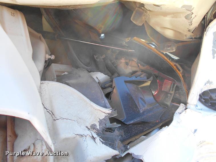 image for item AT9673 2002 Ford Taurus