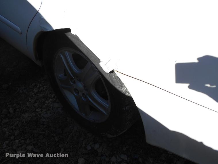 image for item AT9673 2002 Ford Taurus