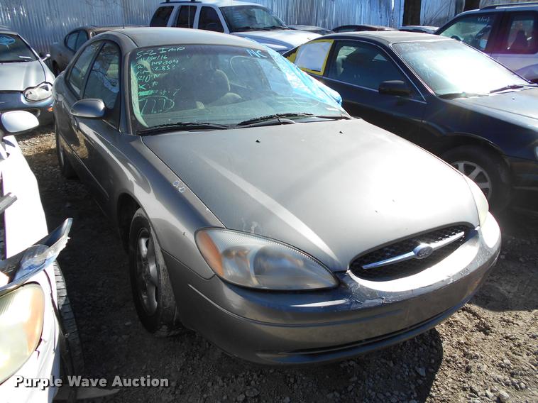 image for item AT9674 2001 Ford Taurus