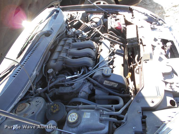 image for item AT9674 2001 Ford Taurus