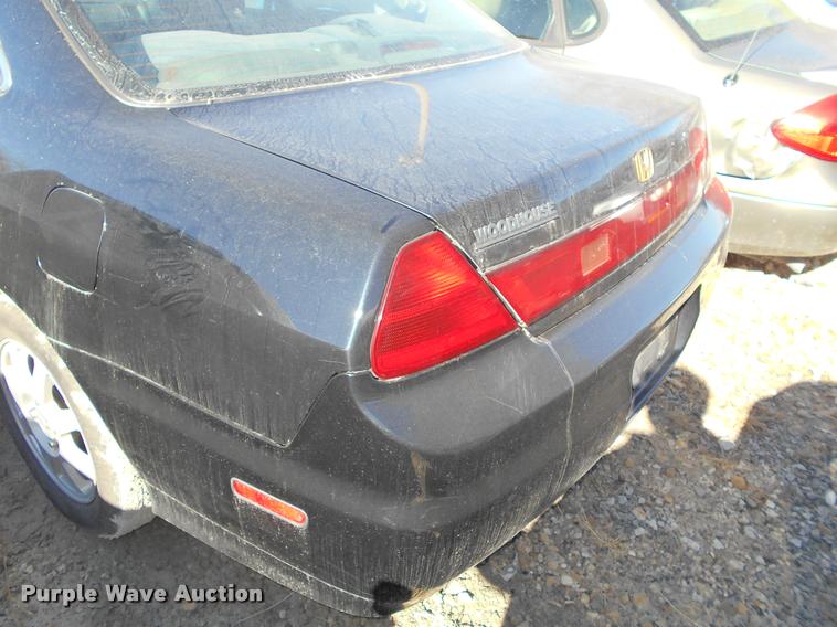 image for item AT9675 2002 Honda Accord