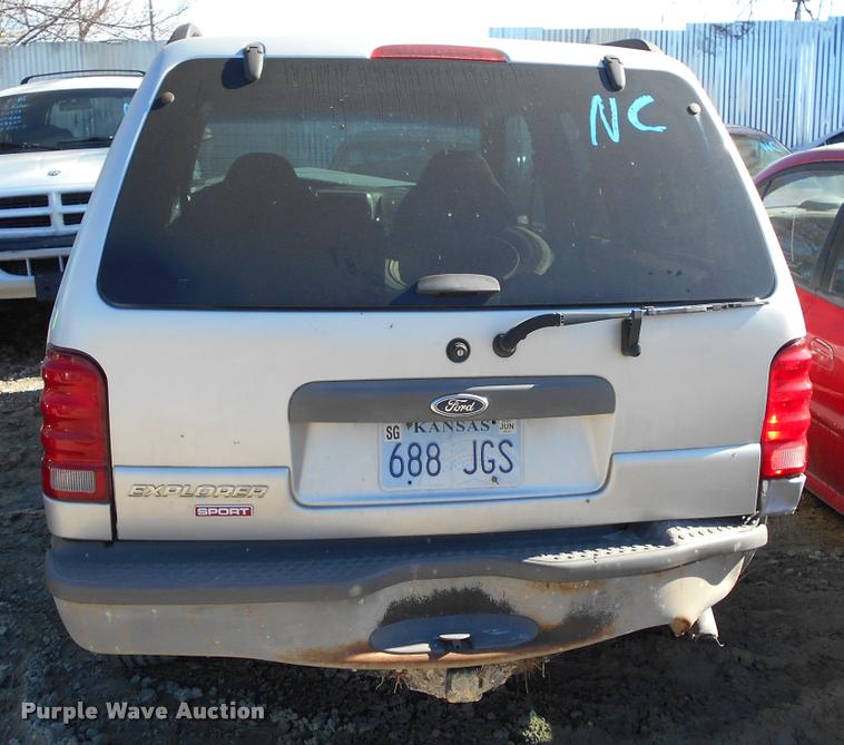 image for item AT9676 2001 Ford Explorer SUV