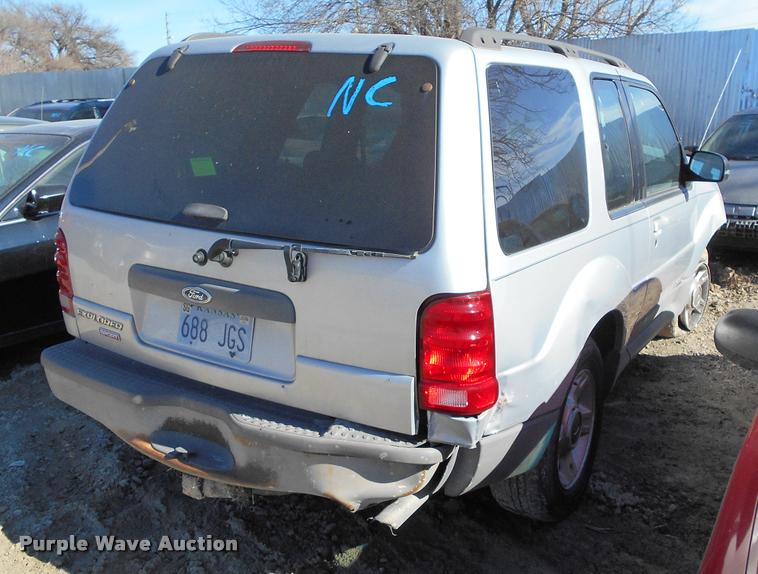 image for item AT9676 2001 Ford Explorer SUV