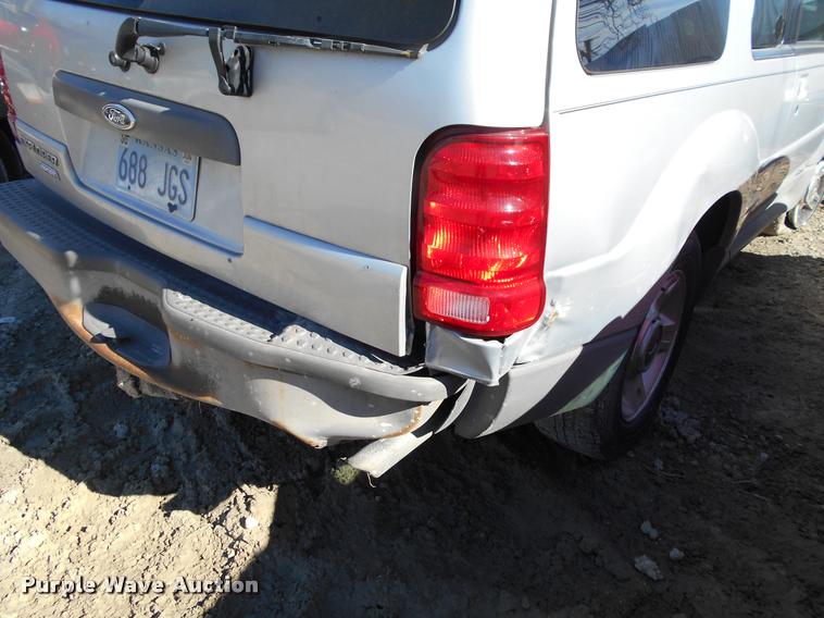 image for item AT9676 2001 Ford Explorer SUV