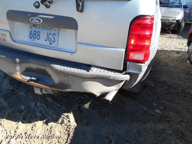 image for item AT9676 2001 Ford Explorer SUV