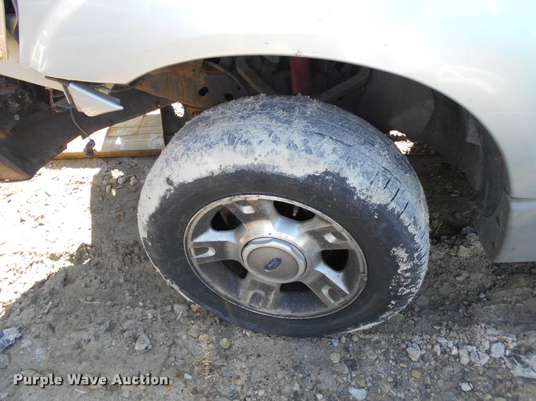 image for item AT9676 2001 Ford Explorer SUV